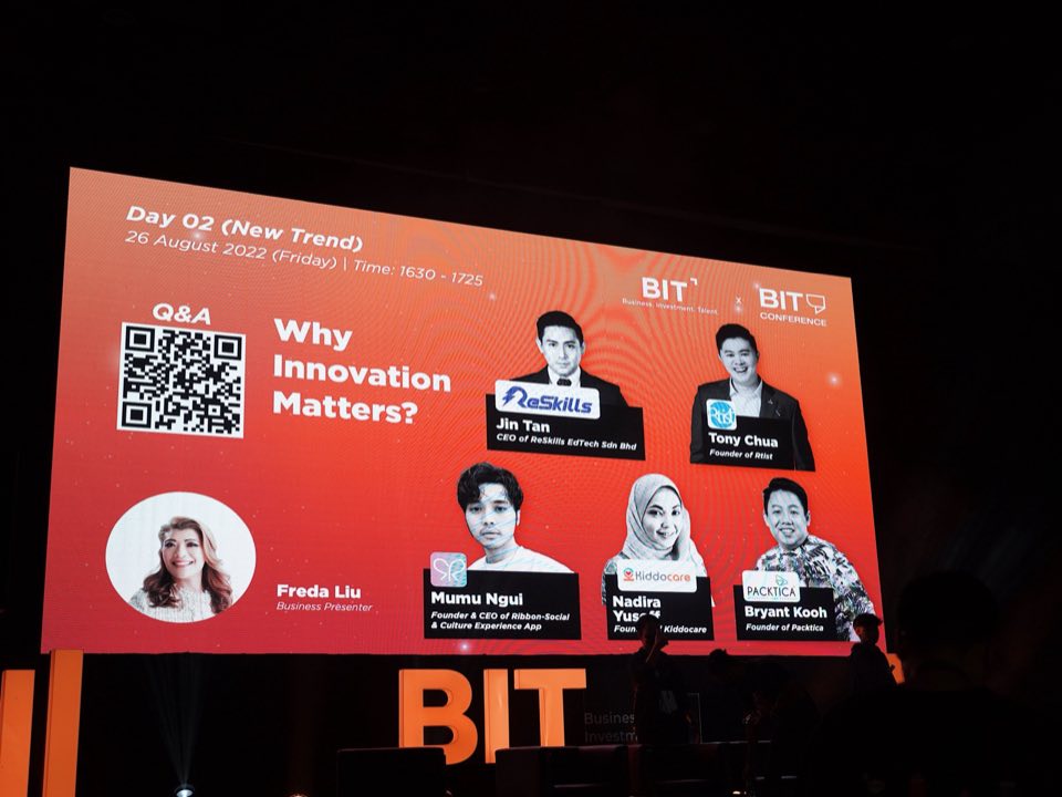 Ribbon team at a BIT event presentation